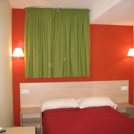 Hostal Ducal II Гандия Стая снимка
